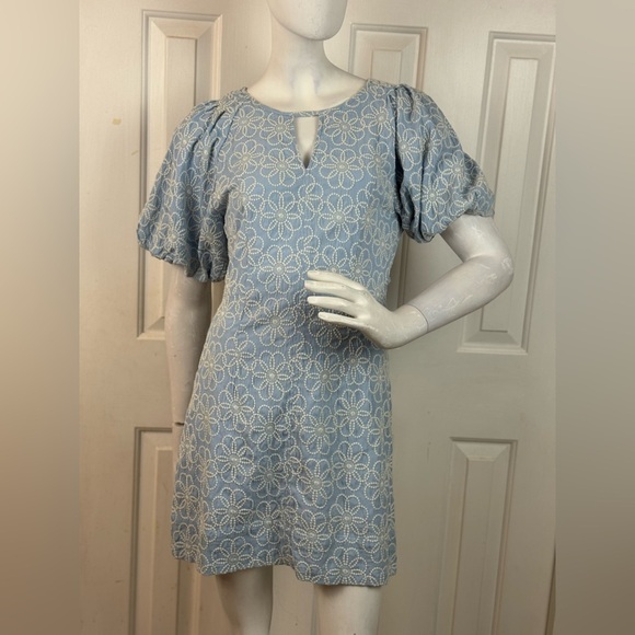 MARBLE Blue and White Floral Mini Dress Size Medium - Picture 1 of 15